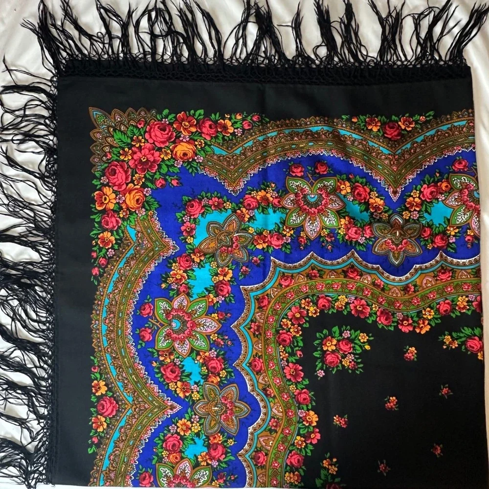 Vintage Pavlovo Posad Wool Shawl scarf Black Blue Floral Paisley Scarf Lg READ